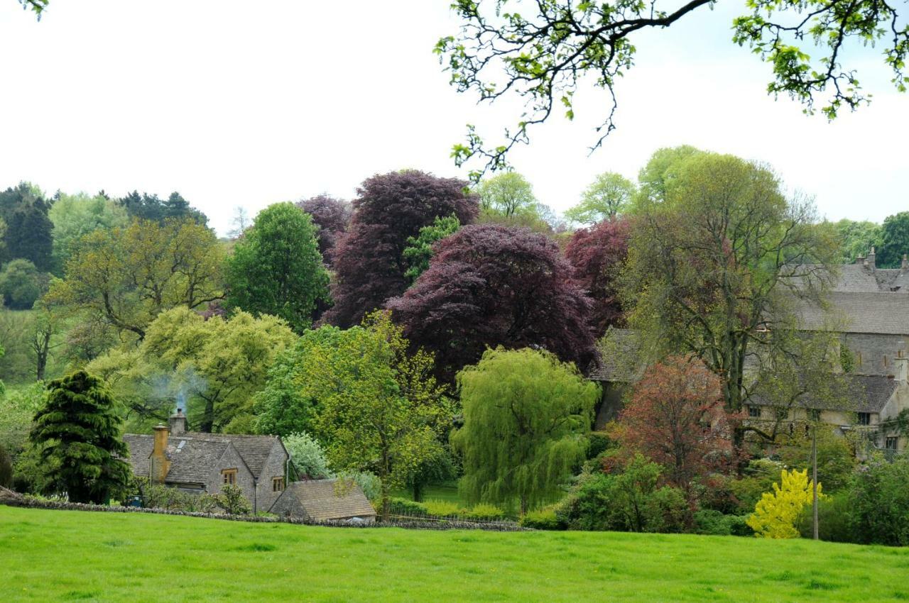 Lupin Glamping Pod Hotel Cheltenham Buitenkant foto